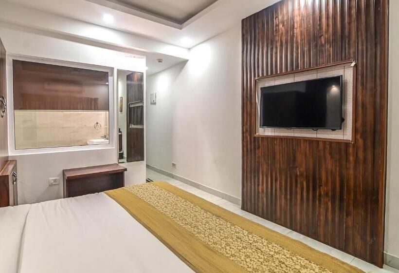 호텔 De Falcon Goa Beach Resort