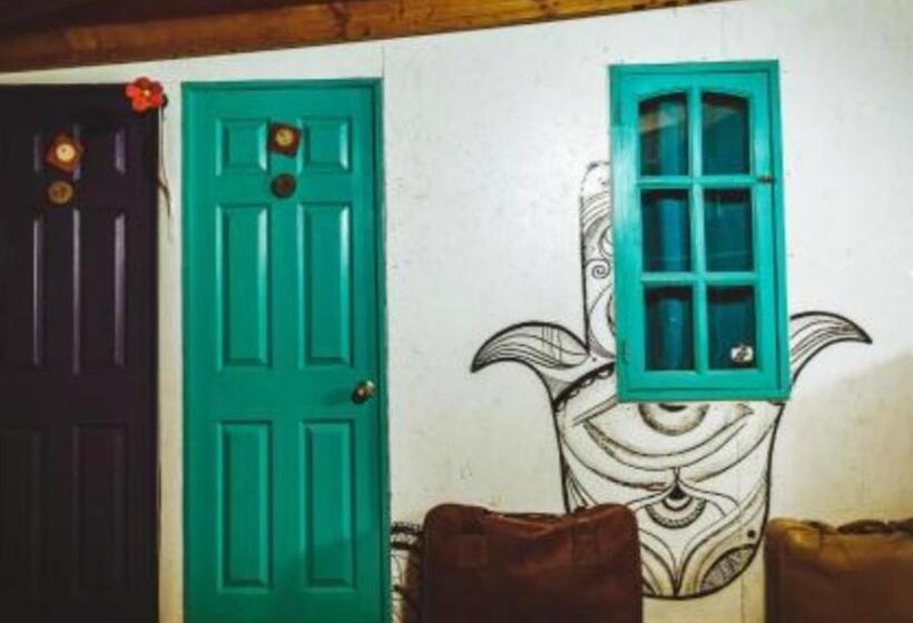 ホテル Ecoluna Lodge Hostel