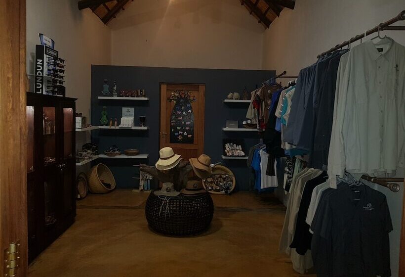 ホテル Elephant Plains Game Lodge