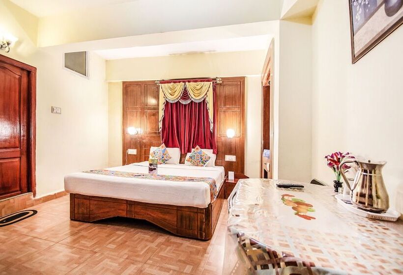 Fabhotel Roshan Residency   Nr Kurinji Andavar Temple