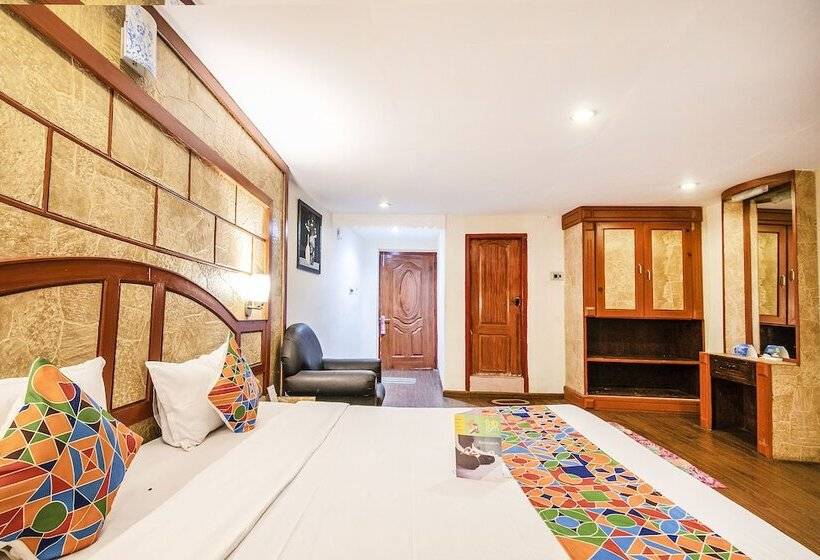 Fabhotel Roshan Residency   Nr Kurinji Andavar Temple