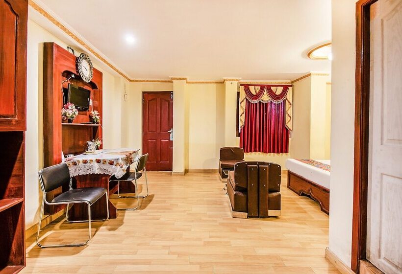 Fabhotel Roshan Residency   Nr Kurinji Andavar Temple