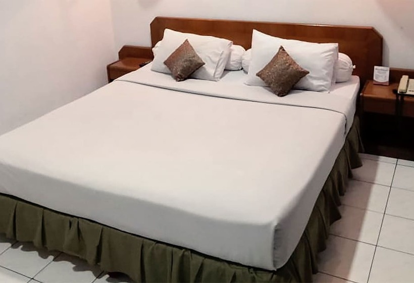 Szálloda Front One Resort Magelang