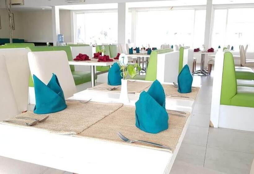 Szálloda Front One Resort Magelang