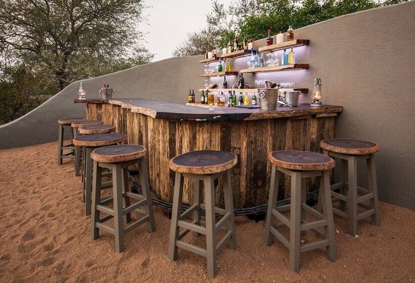 فندق Garonga Safari Camp