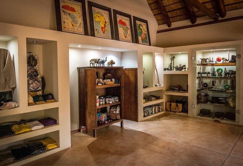 فندق Garonga Safari Camp