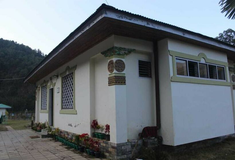 酒店 Golden Mahseer Riverside Resort