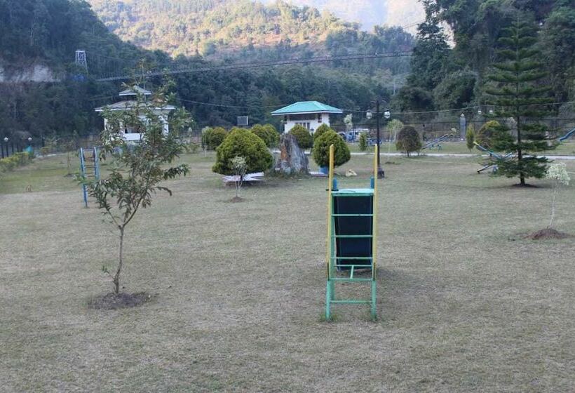 酒店 Golden Mahseer Riverside Resort