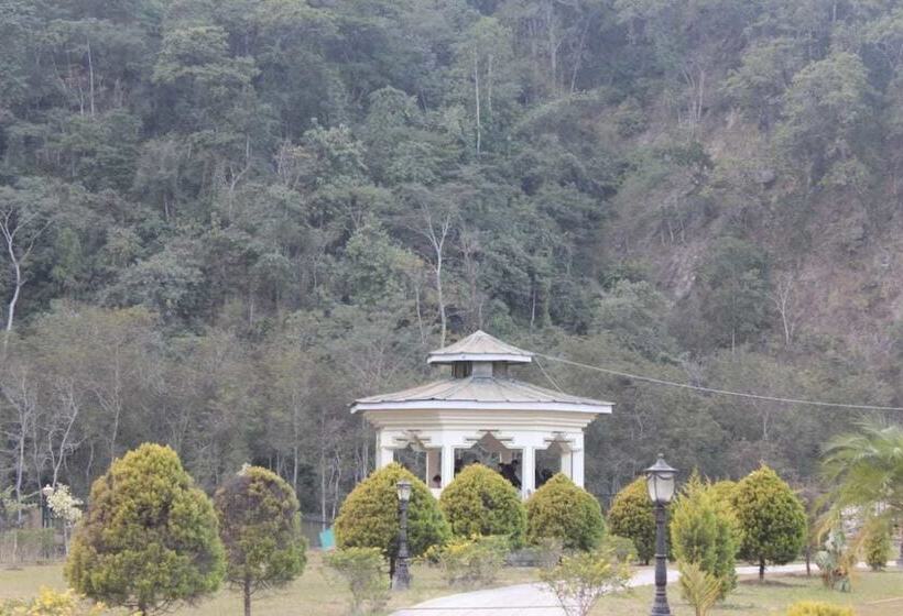 酒店 Golden Mahseer Riverside Resort