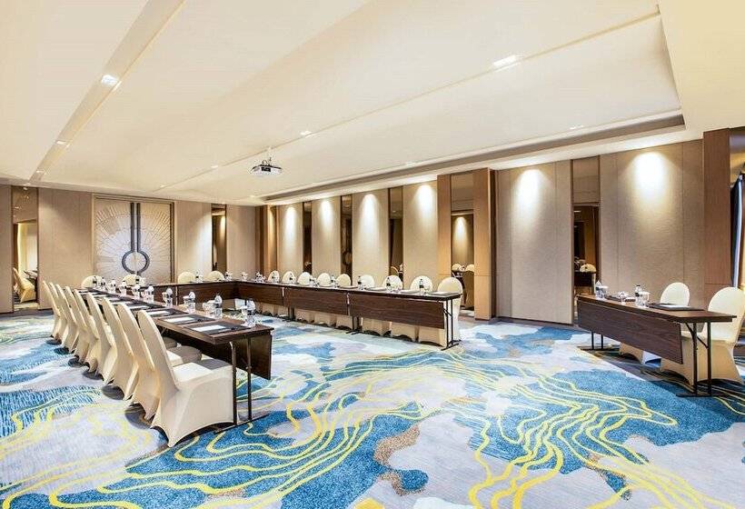 酒店 Morazen Surabaya