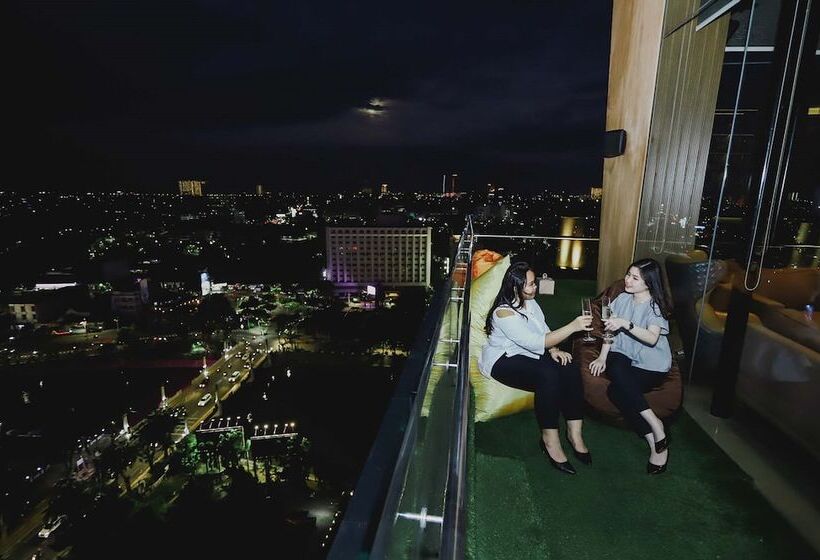 酒店 Morazen Surabaya