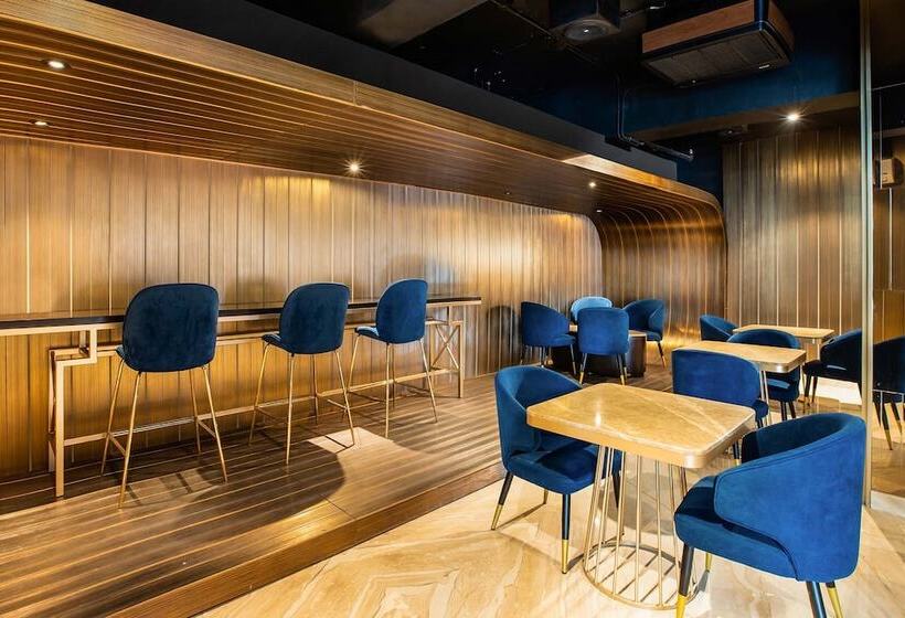 酒店 Morazen Surabaya