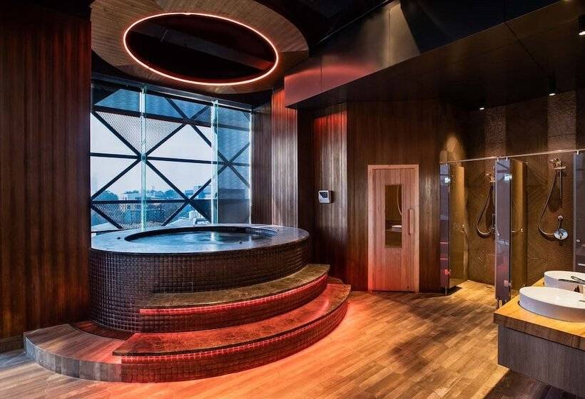 酒店 Morazen Surabaya