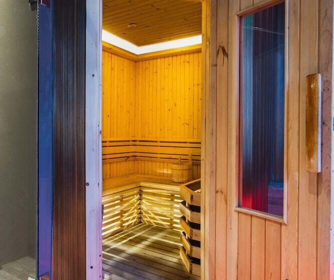 酒店 Morazen Surabaya