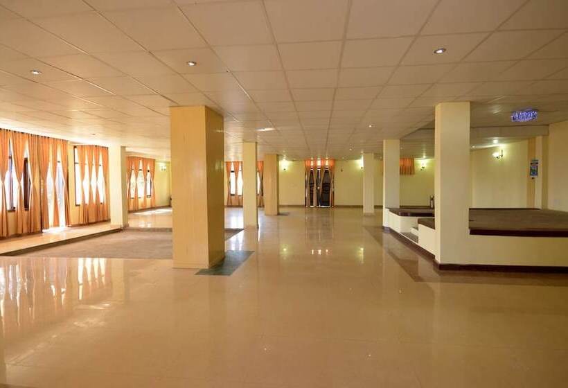 فندق Green Oak Resort