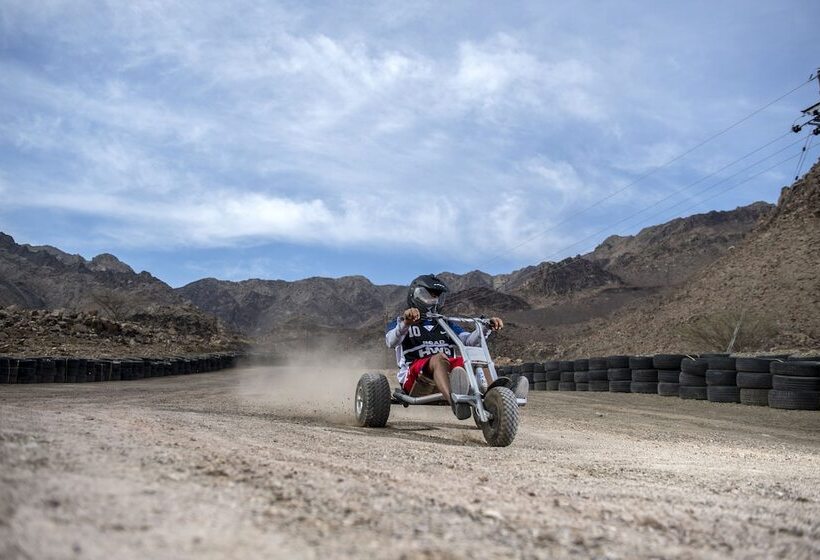 هتل Hatta Sedr Trailers Resort