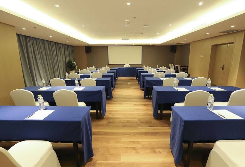 ホテル Holiday Inn Express Linyi Riverside, An Ihg