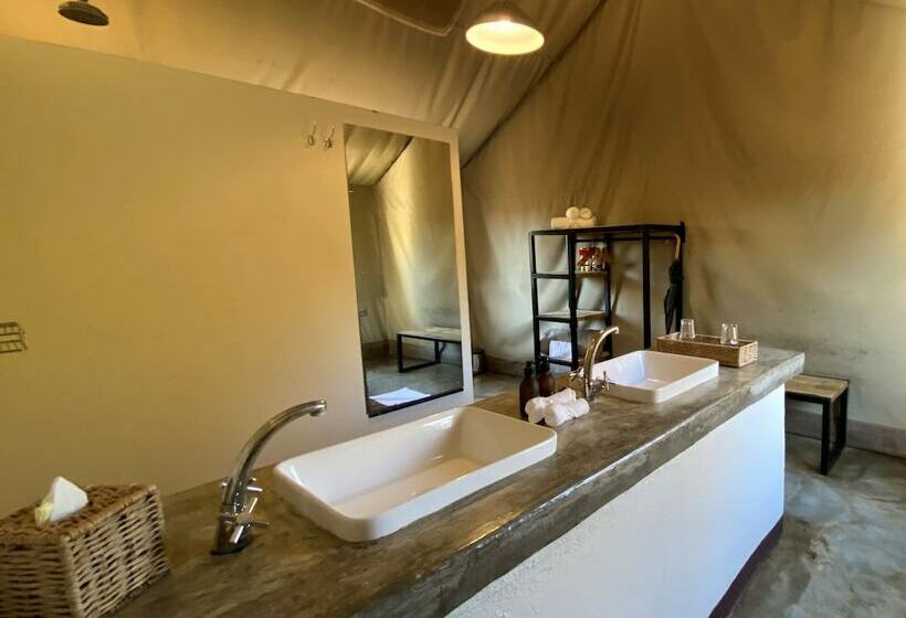 فندق Honeyguide Khoka Moya Camp