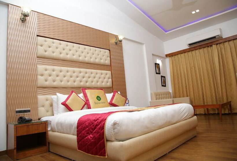 Отель Hunky Dory Resort