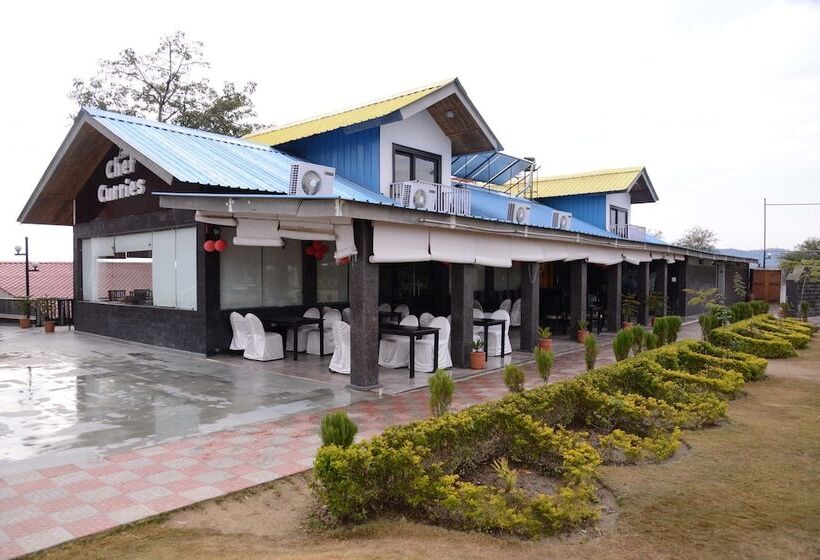 Отель Hunky Dory Resort