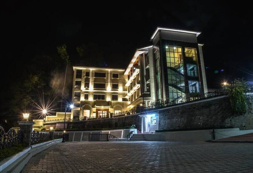 酒店 Justa Palampur Resort & Convention Centre