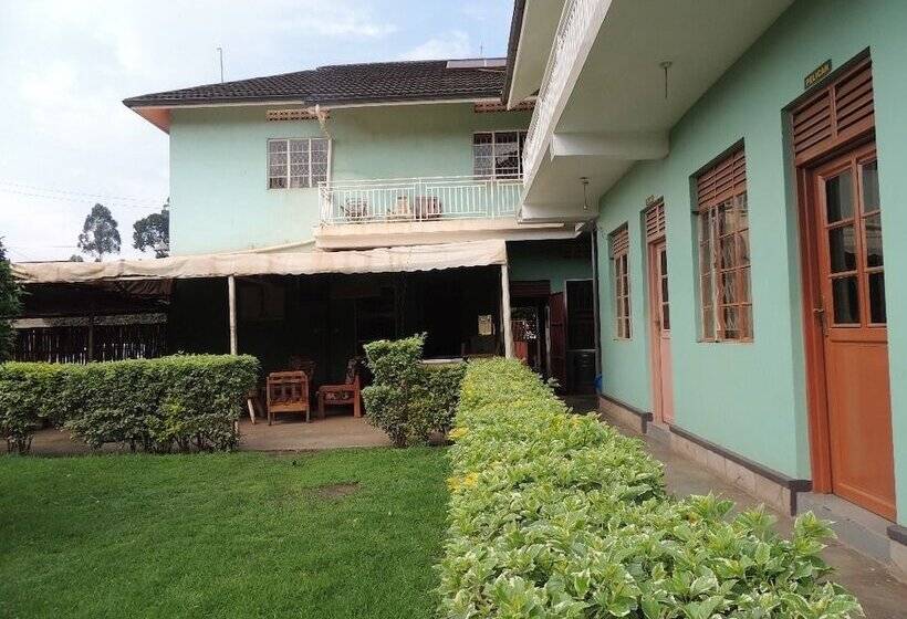 هتل Kabale Backpackers