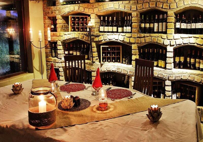 فندق Kambaku Safari Lodge