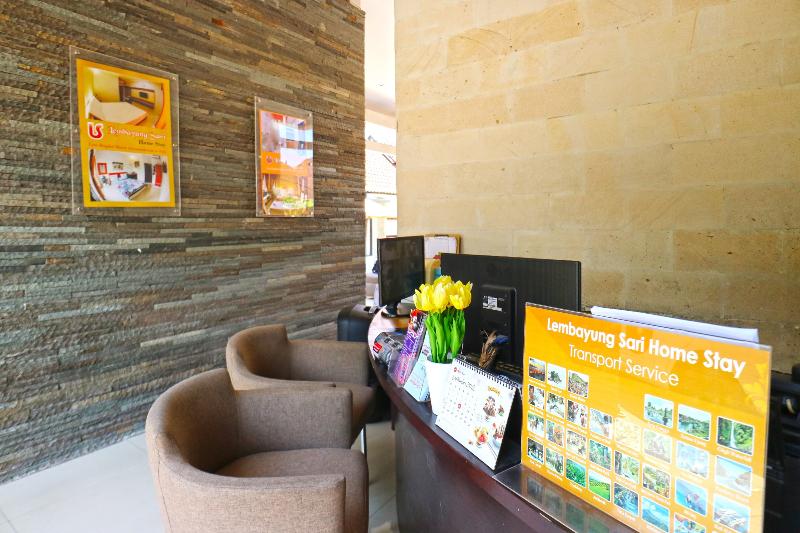 בית מלון כפרי Lembayung Sari Homestay