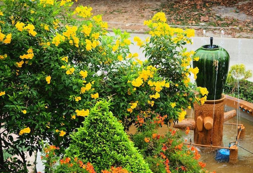 Отель Poolvilla Chiangmai