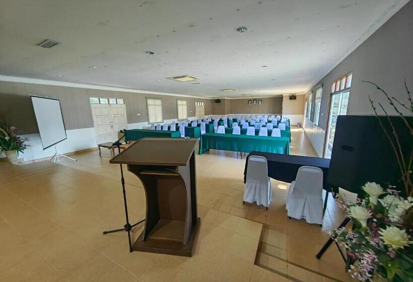 酒店 Marang Village Resort & Spa