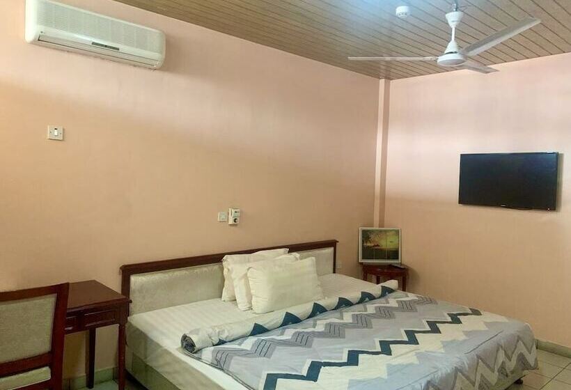 فندق Mikaddo City Inn