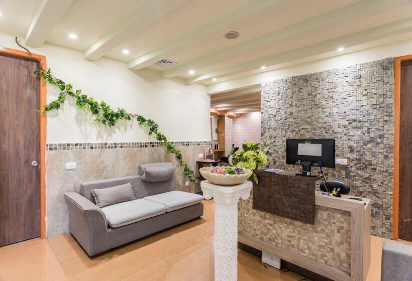 בית מלון כפרי Mm Continental