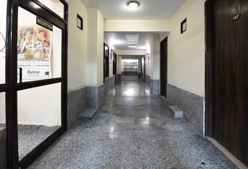 בית מלון כפרי Oyo 18390 Shiv Shakti Guest House