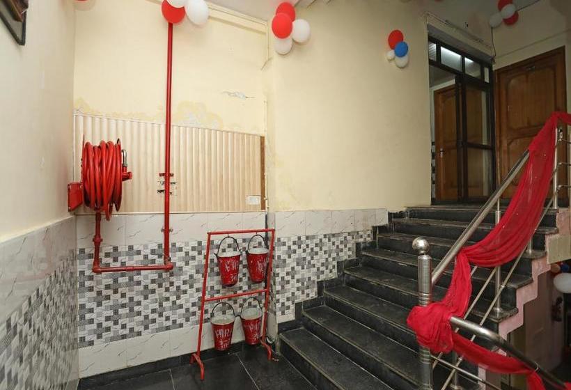 Отель Oyo 18530 Rest Inn