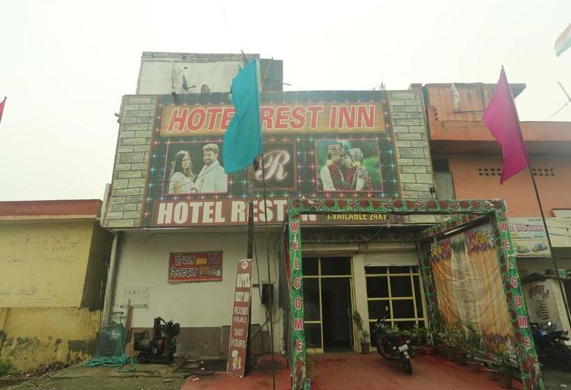 Отель Oyo 18530 Rest Inn