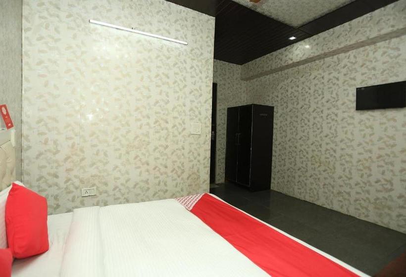 Отель Oyo 18530 Rest Inn