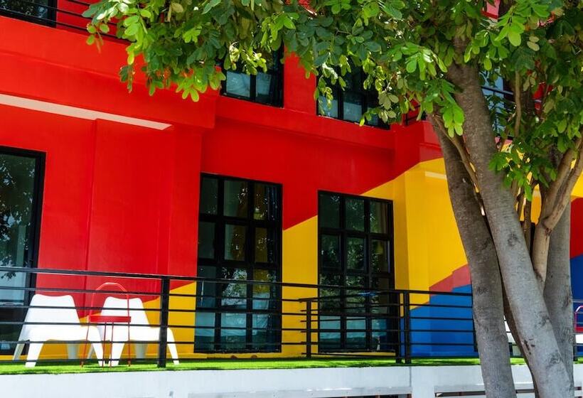 فندق Play Phala Beach Rayong