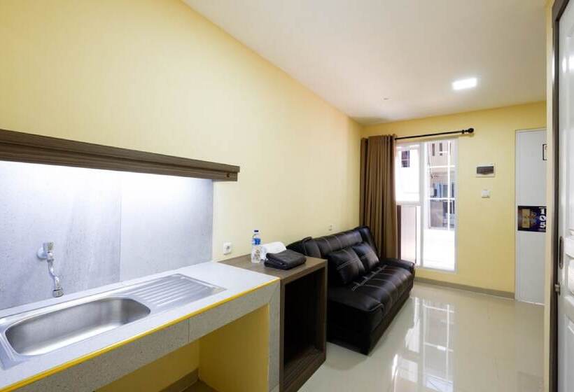 酒店 Reddoorz Plus Near Paragon Mall Semarang