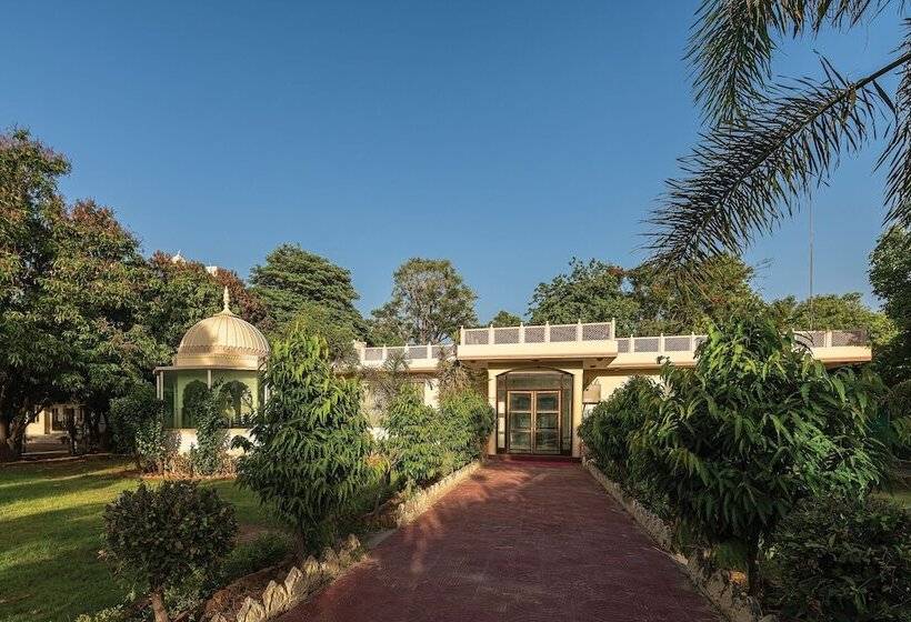 فندق Shubham Resort