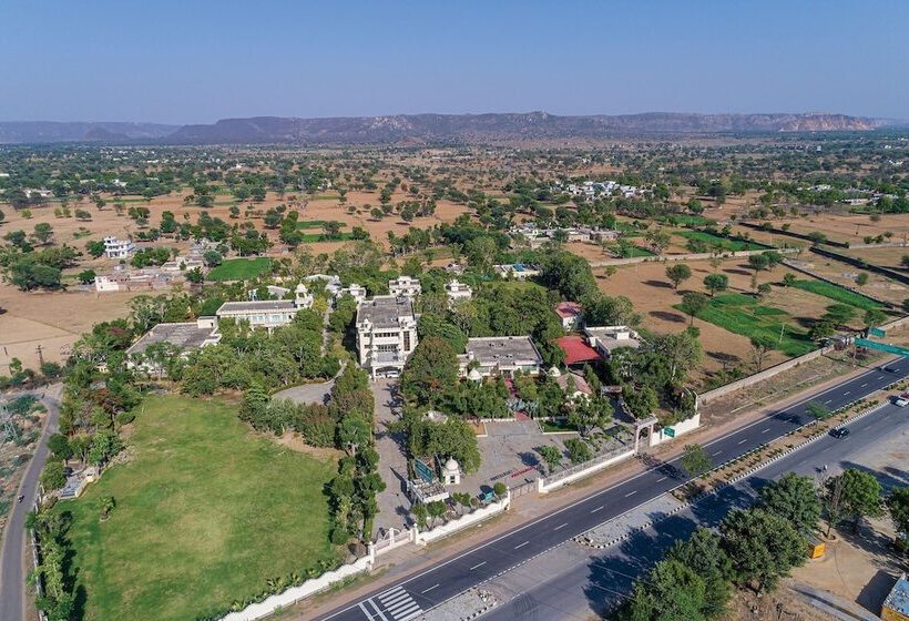 فندق Shubham Resort