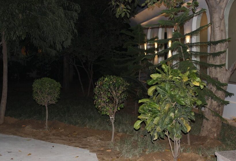 فندق Shubham Resort