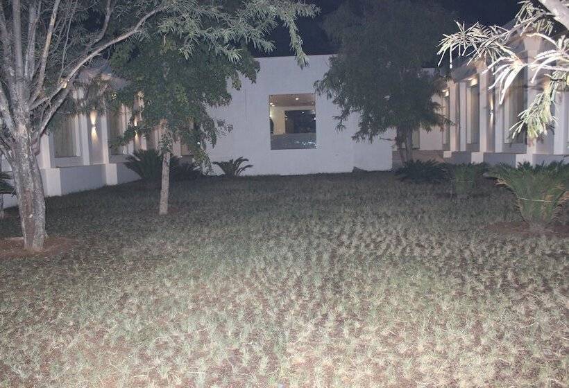 فندق Shubham Resort