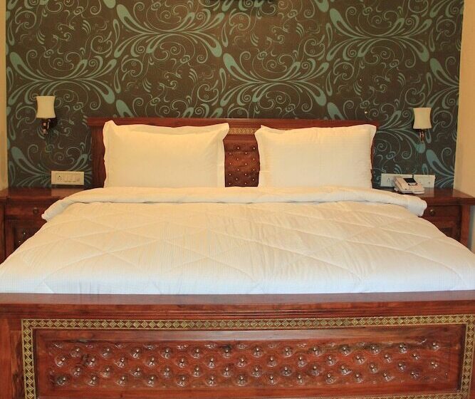 فندق Sri Durga Vilas & Resorts