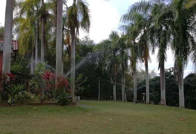 ホテル Suansaimai Resort