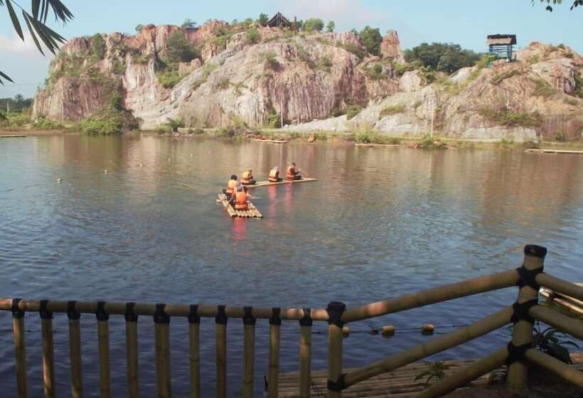 Отель Tadom Hill Resorts