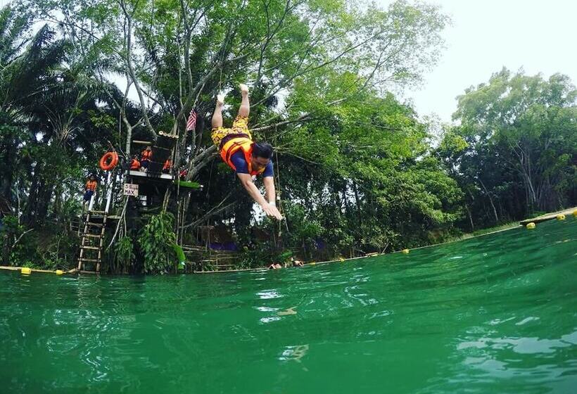 Отель Tadom Hill Resorts