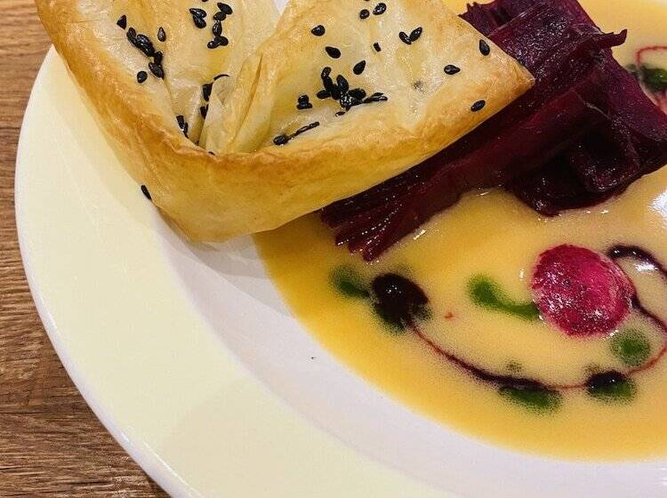 בית מלון כפרי Tastecelebration Residence