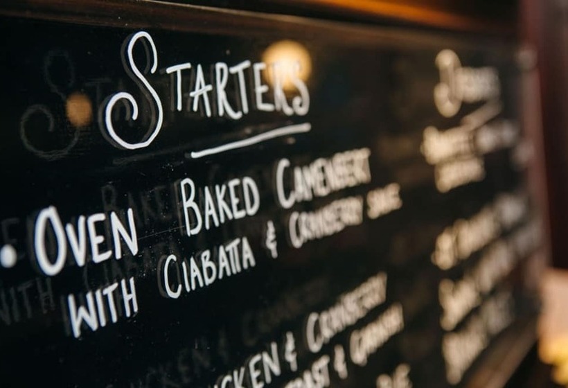 בית מלון כפרי The Orange Tree