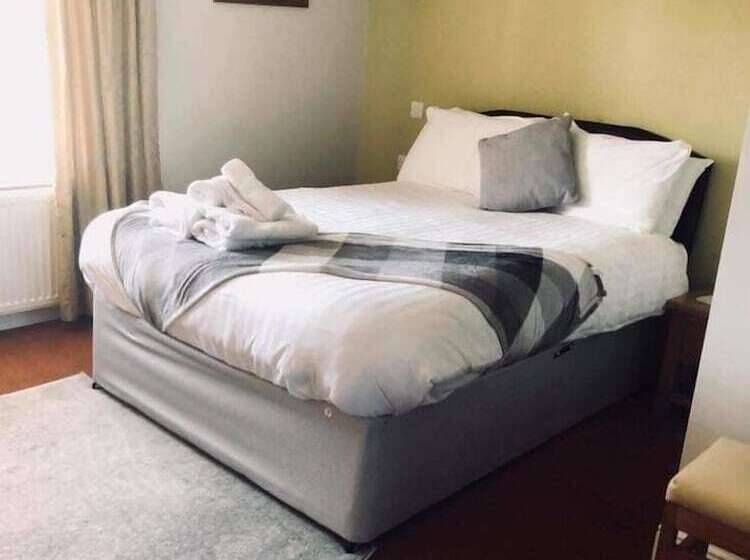 בית מלון כפרי The Orange Tree