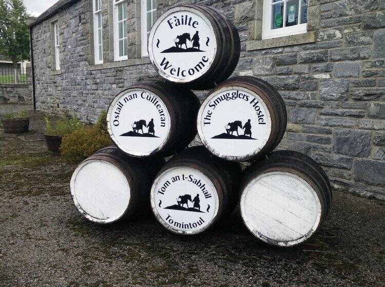 Отель The Smugglers Hostel